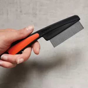 Received Dog Flea Removal Comb Shedding Brush from customer Q***a.